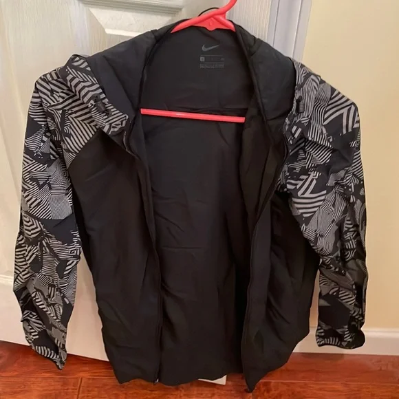 Nike Small Black Rain Jacket